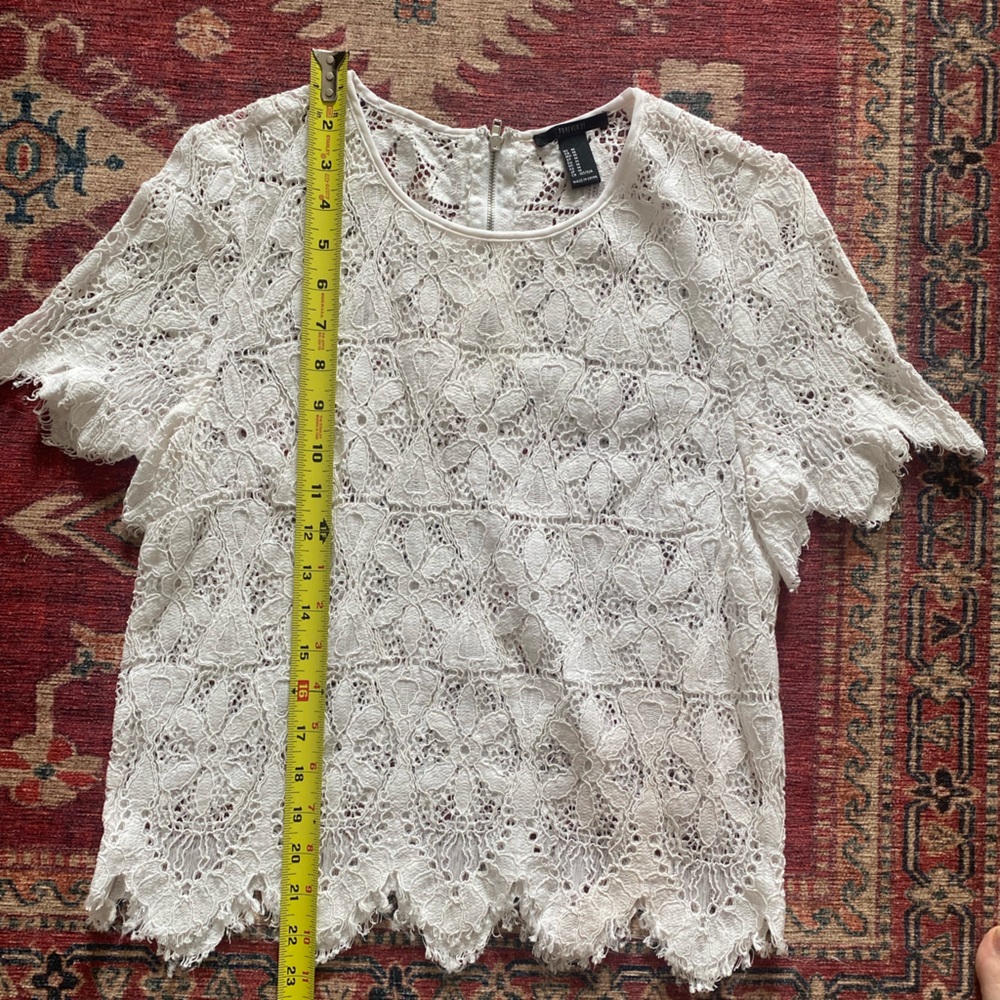 🐞Forever 21 White eyelet sheer top
